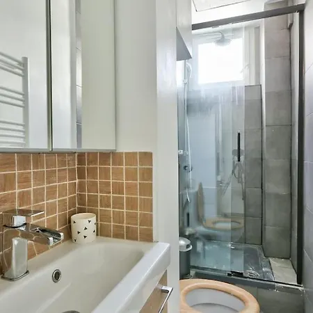Διαμέρισμα Superb Equipped T2 In The 17th District Παρίσι